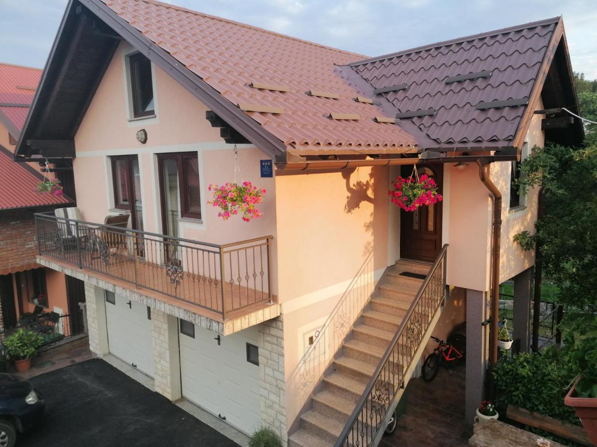 Holiday Home Lana Fužine Exterior foto